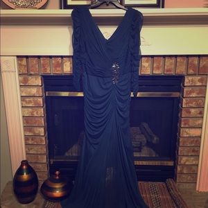 Long navy blue evining dress